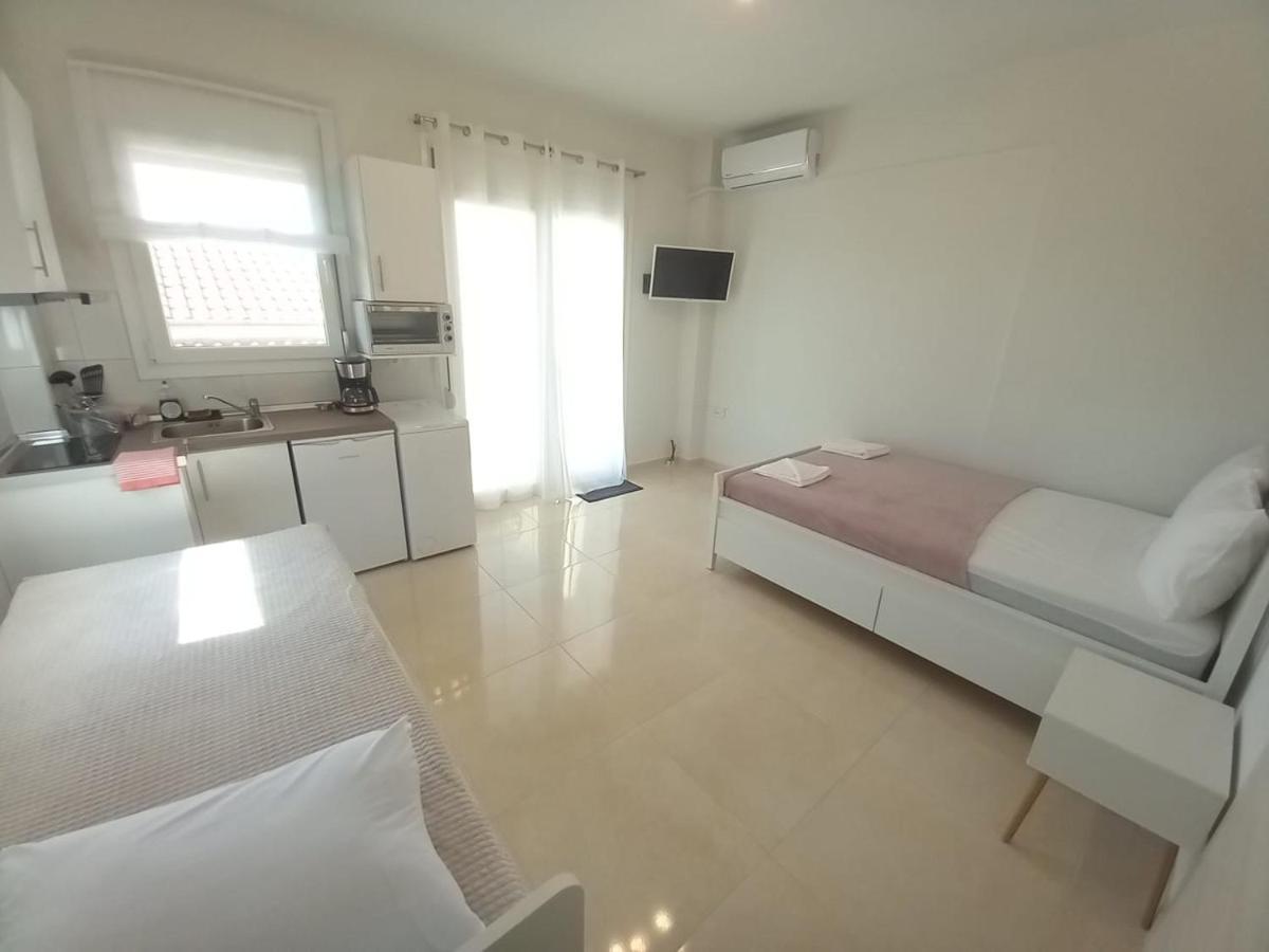Elenis House Apartment Nea Peramos  Exterior photo